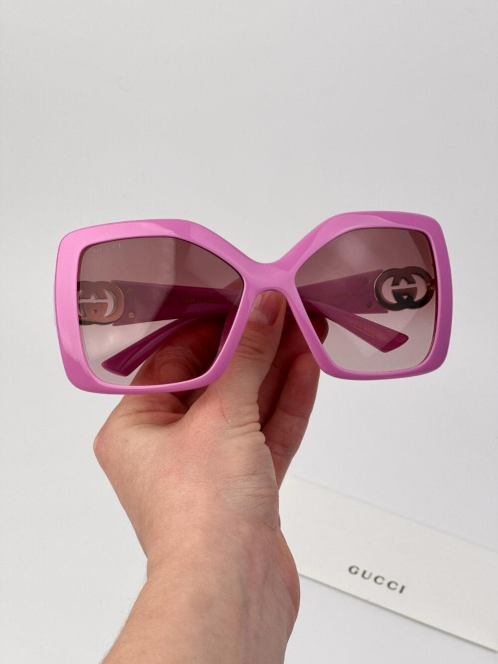 Gucci Women’s Sunglasses | Pink Square Frame | Red Gradient | GG2015S 005